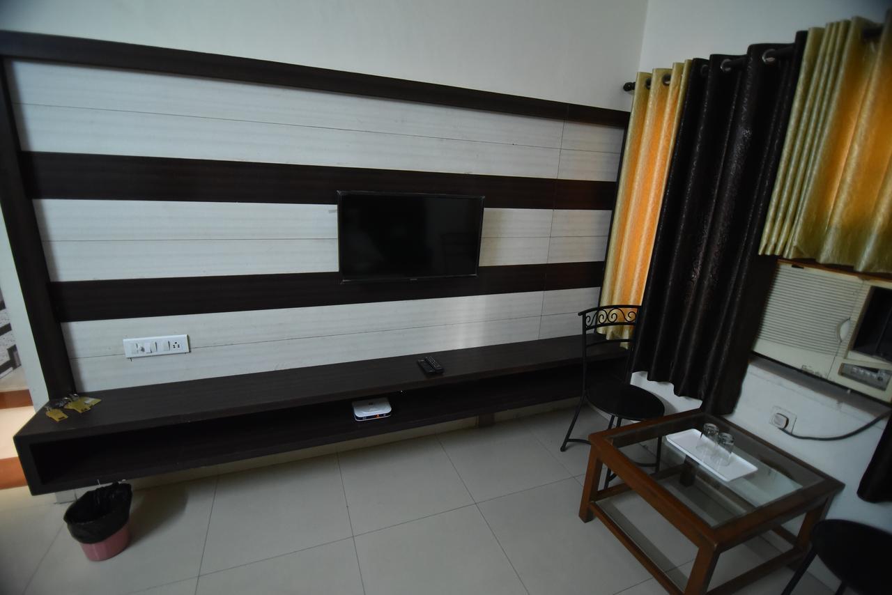 Hotel Vaishnavi Jaipur Luaran gambar
